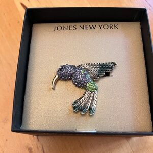NWT Jones New York Humming Bird Brooch - Original Box